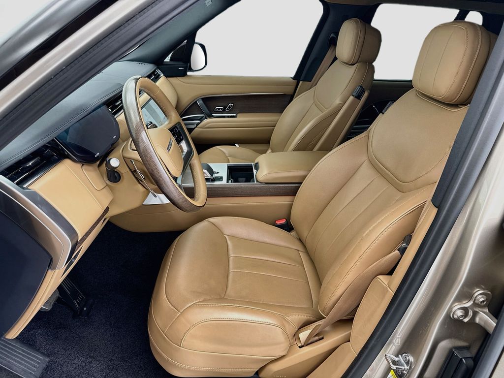 Thumbnail: 2024 Land Rover Range Rover - 18
