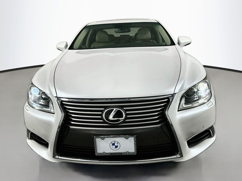 Thumbnail: 2016 Lexus LS - 2