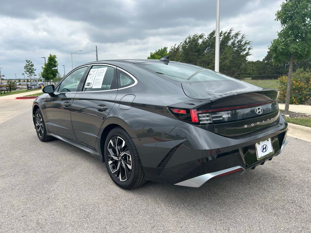 2025 Hyundai Sonata SEL 3