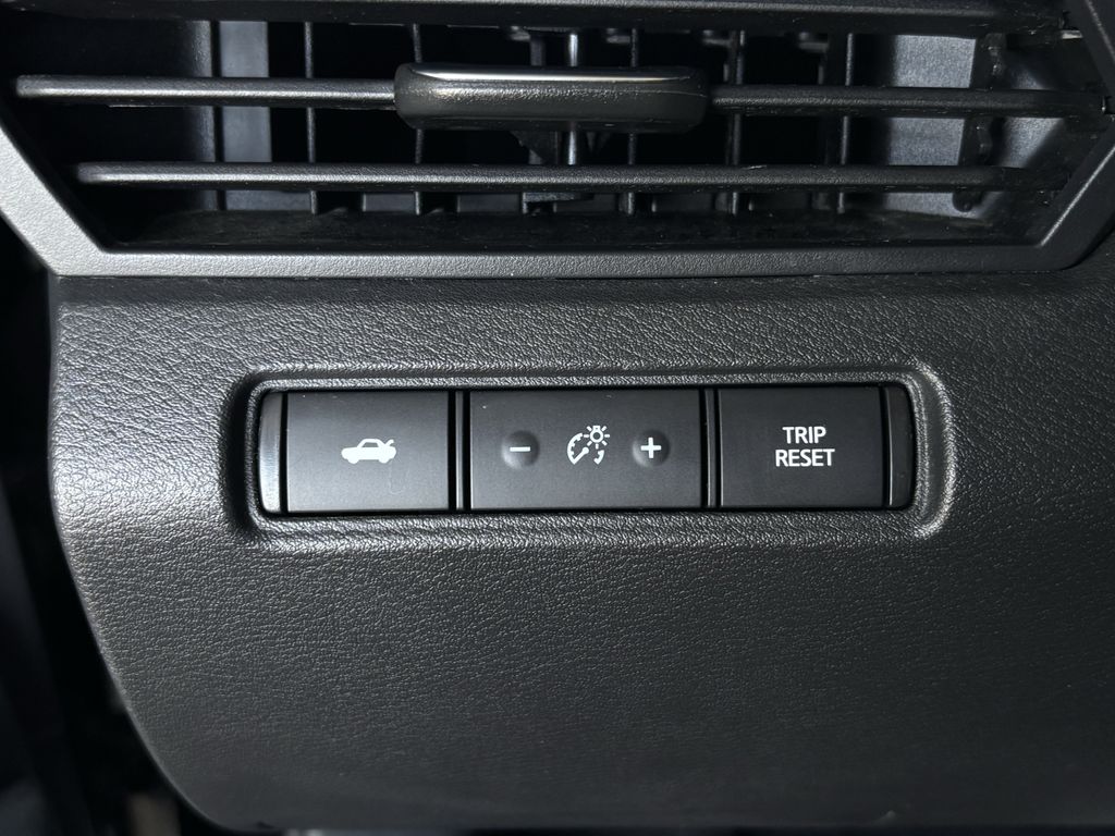 Used 2024 Nissan Altima Sedan