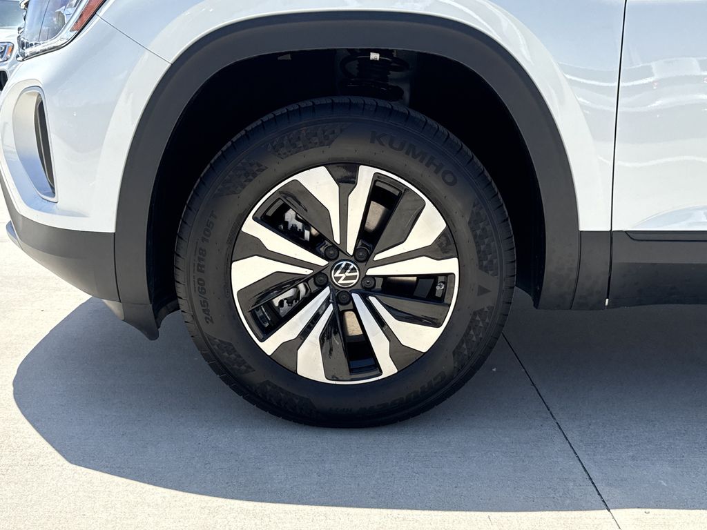 2026 Volkswagen Atlas 2.0T SE White at DeMontrond Auto Country