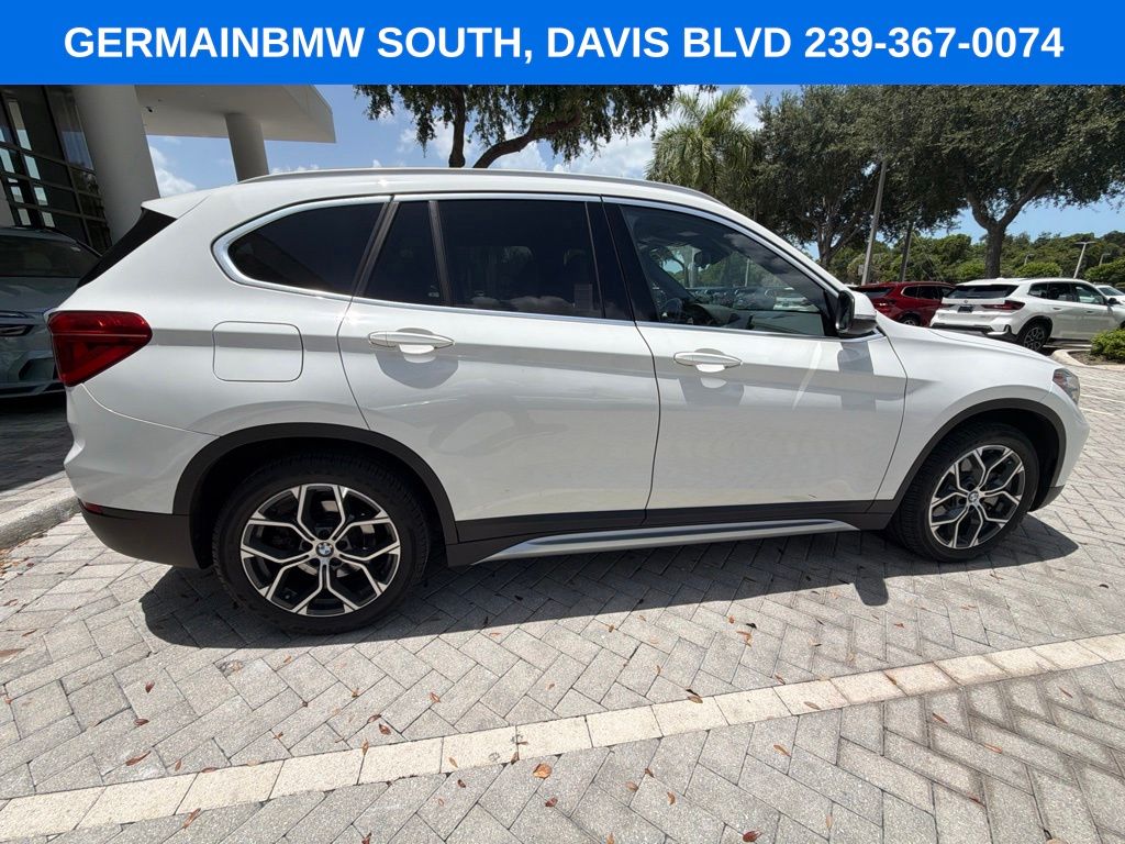 Used 2021 White BMW sDrive28i image 11