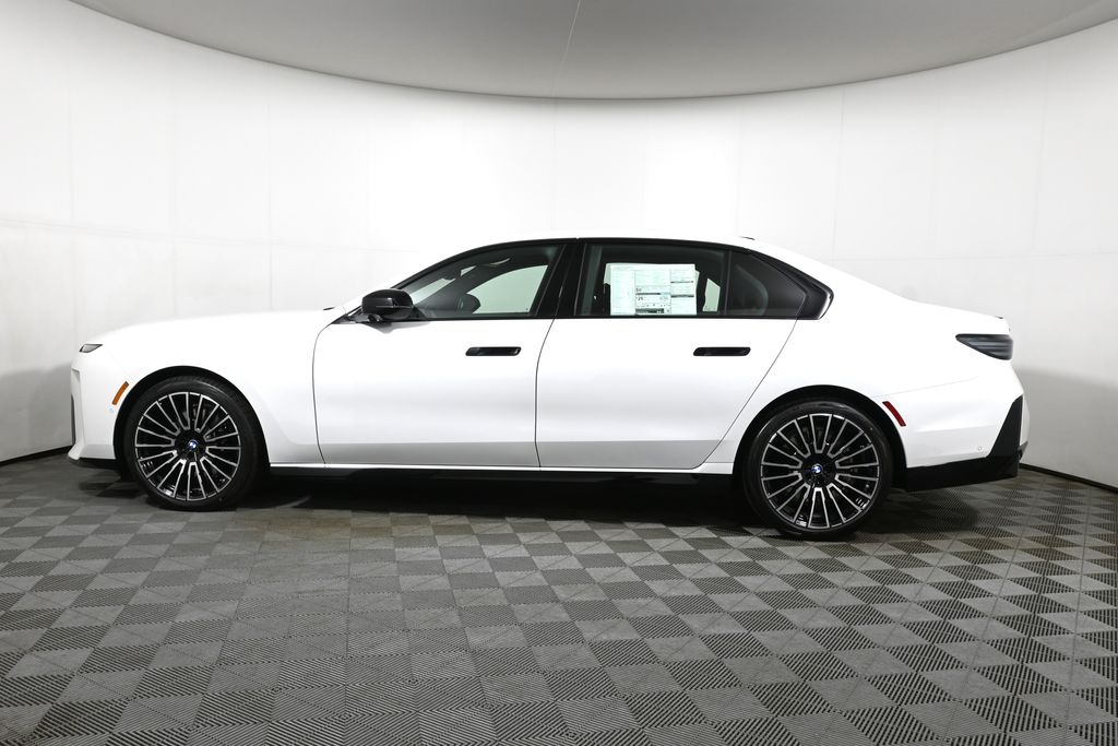Thumbnail: 2027 BMW 7 Series - 2
