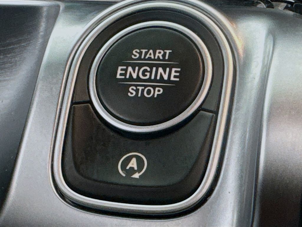 Used Car 2020 Mercedes-benz Glb  Glb 250 For Sale Under $25,000 In Austin, Texas