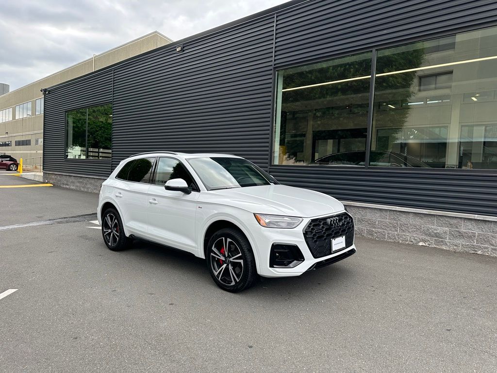 Thumbnail: 2025 Audi Q5 - 1