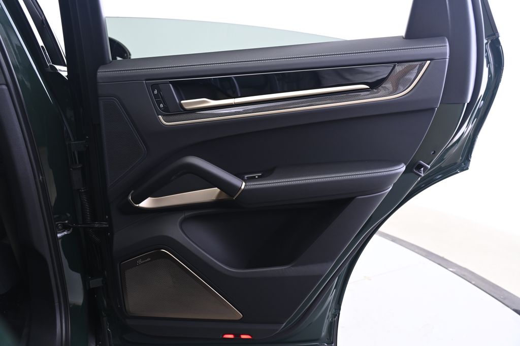Thumbnail: 2025 Porsche  - 16