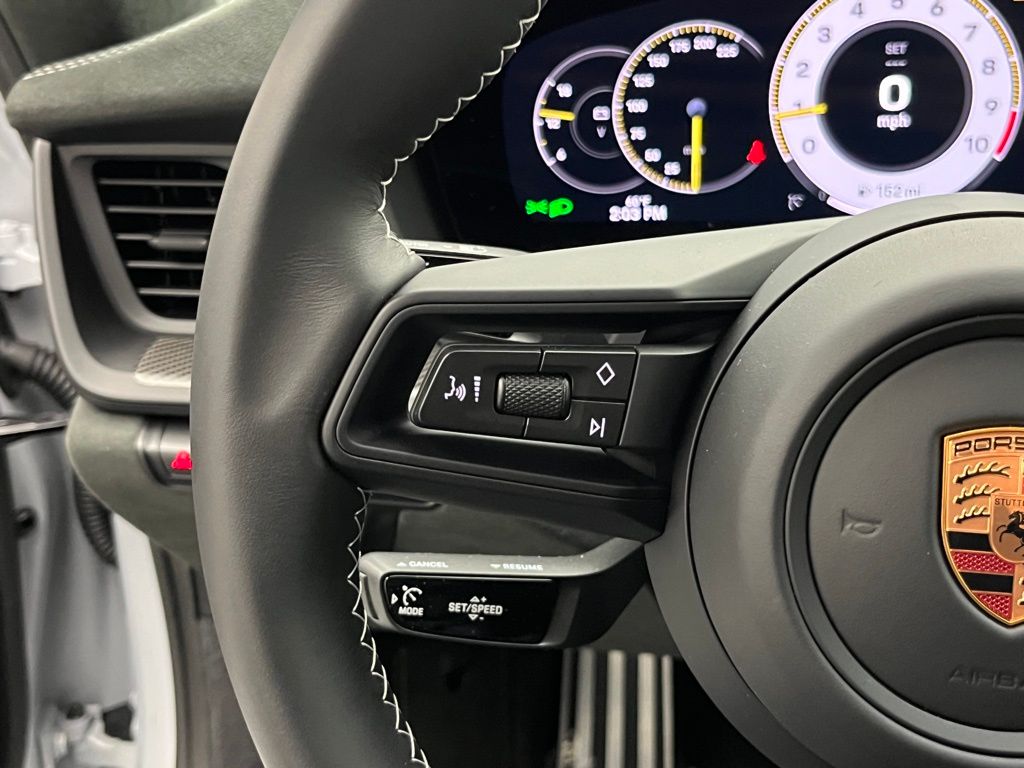 Thumbnail: 2026 Porsche 911 - 13