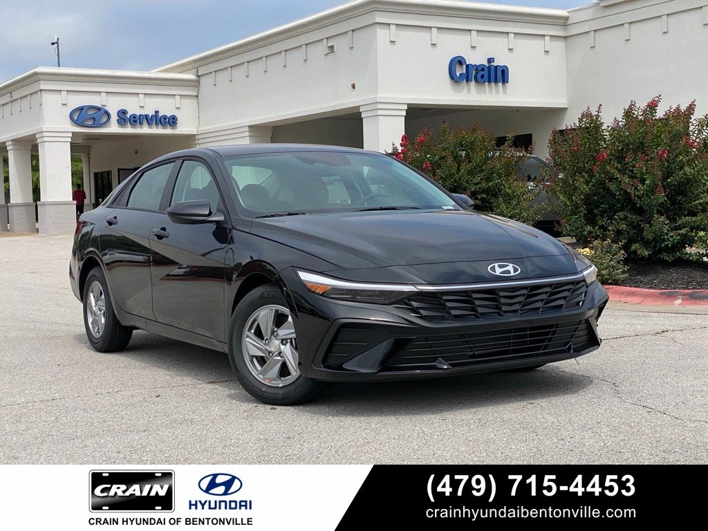 Abyss Black 2026 Hyundai Elantra Sedan Front-Wheel Drive Continuously Variable Transmission