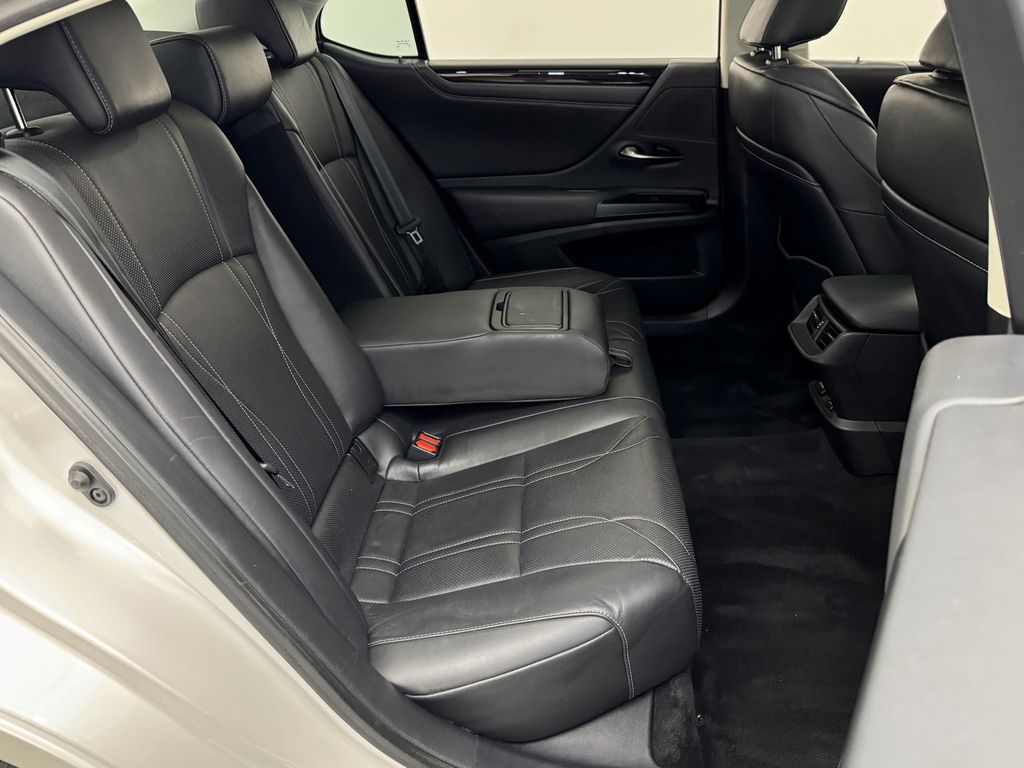 2020 Lexus ES 350 Luxury 21