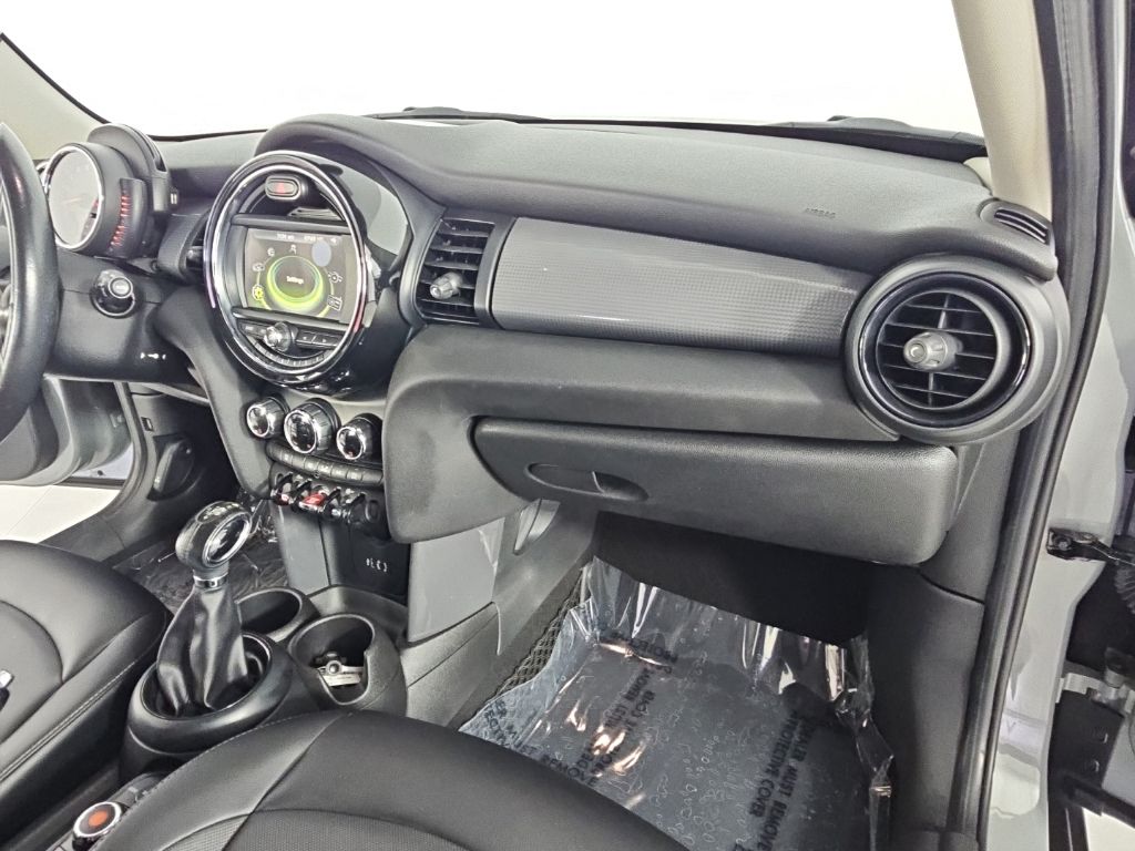Thumbnail: 2017 MINI Cooper - 14