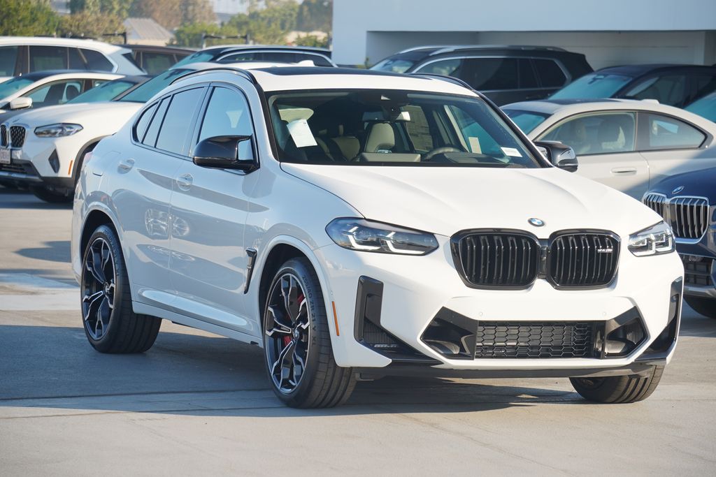 2025 BMW X4 M Base 3