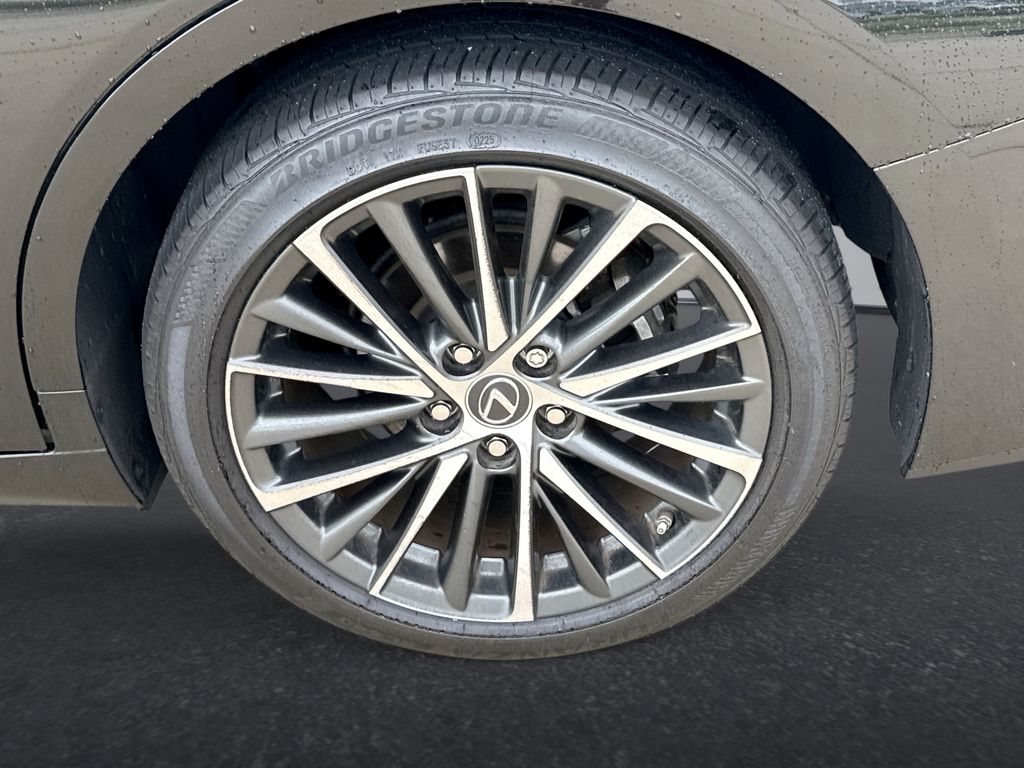 Thumbnail: 2025 Lexus ES - 31