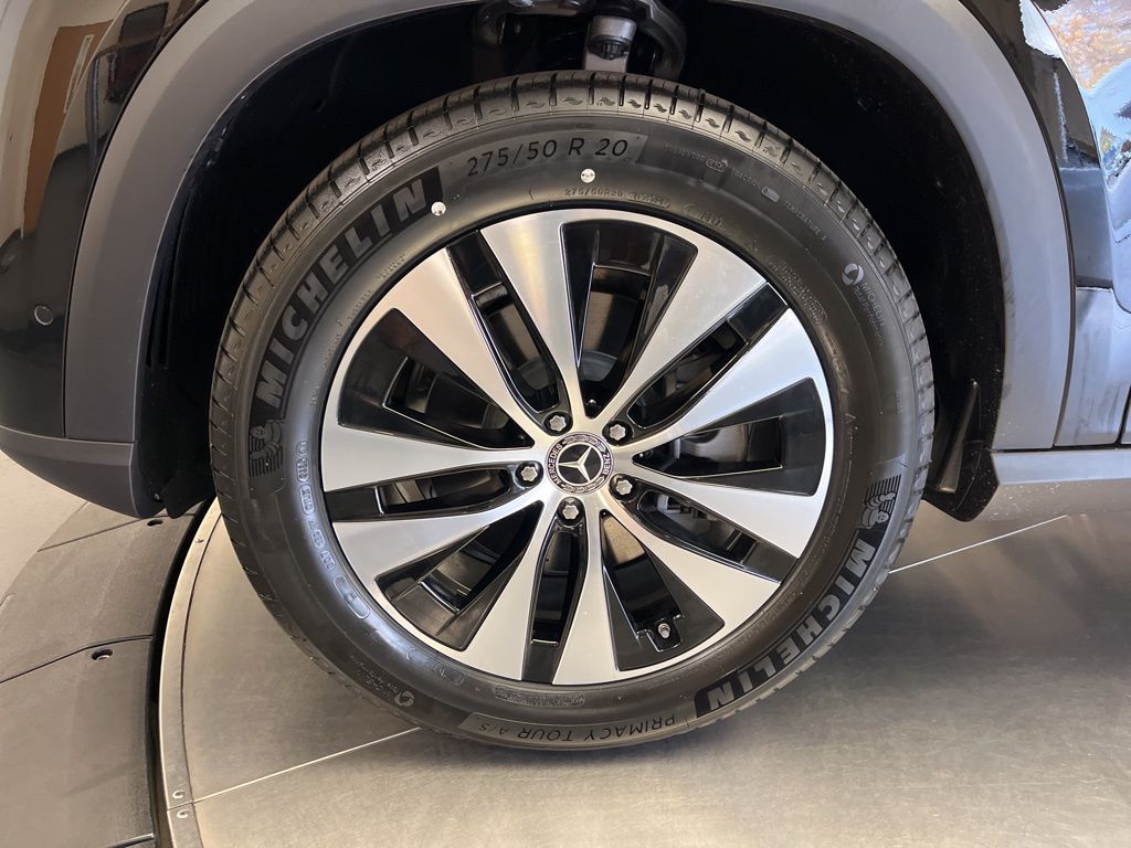 Thumbnail: 2026 Mercedes-Benz GLE - 10