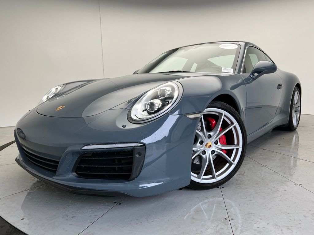 Thumbnail: 2017 Porsche 911 - 1