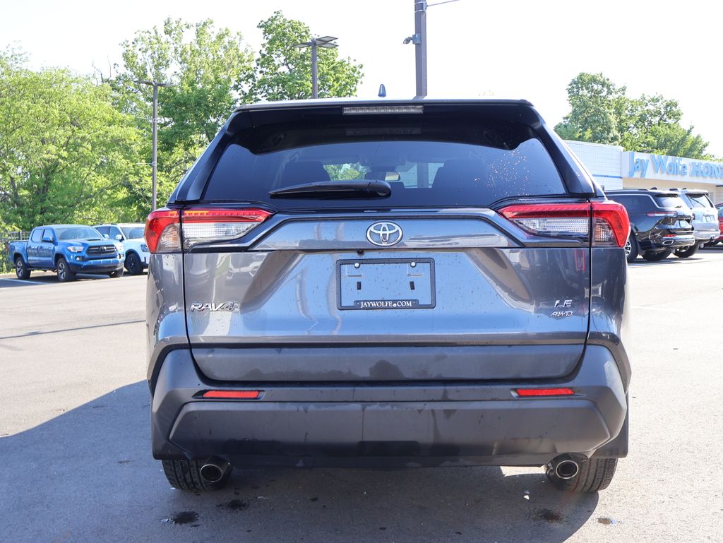 View vehicle photo 6