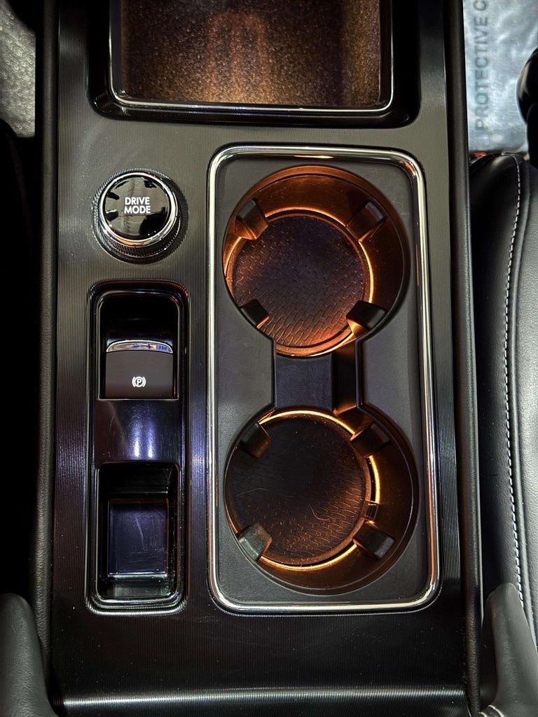 Used 2020 Red Carpet Lincoln Reserve image 13