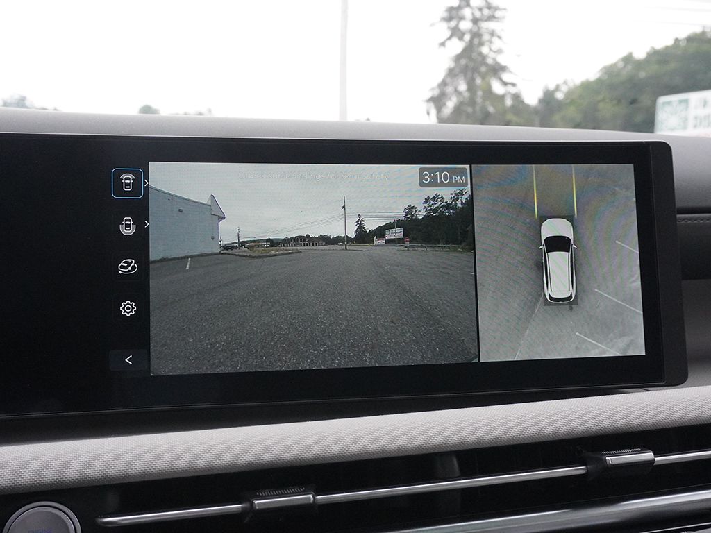 Used 2025 White Hyundai Limited image 59
