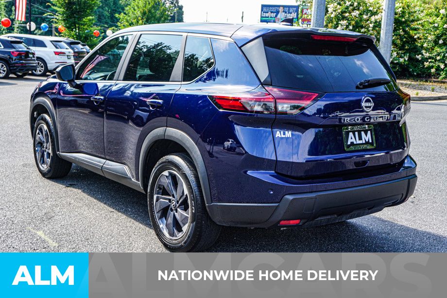 Used 2025 Blue Nissan SV image 5