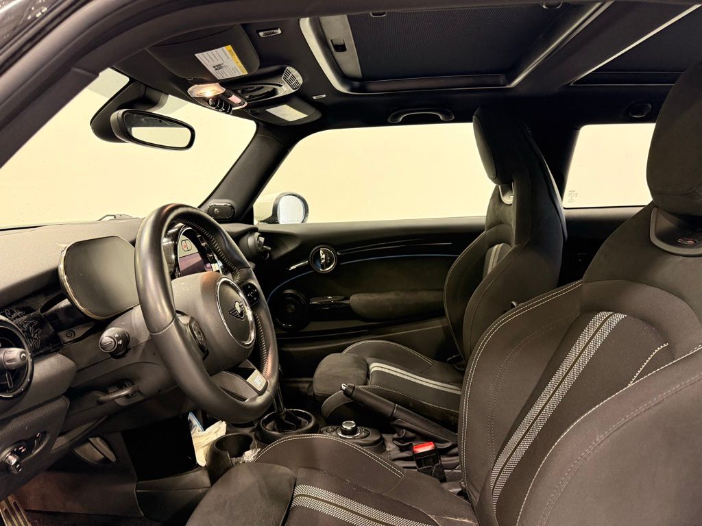 2022 MINI Cooper John Cooper Works 10