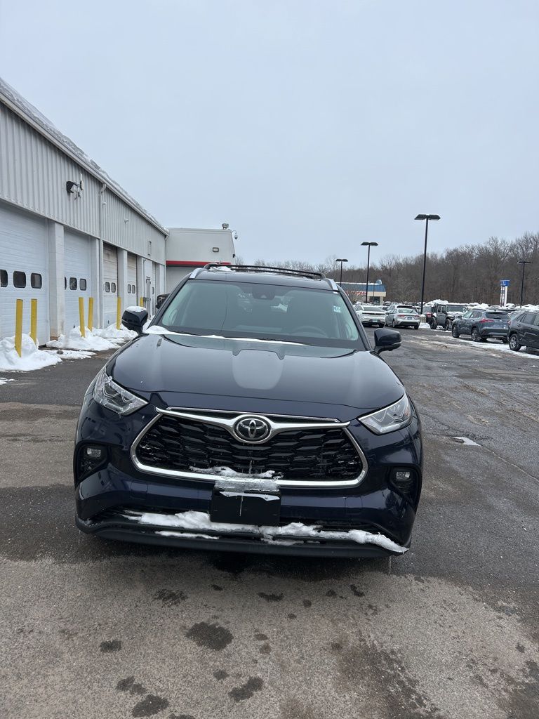2026 Toyota Highlander Limited AWD