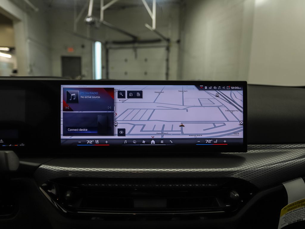 Thumbnail: 2025 BMW 2 Series - 17