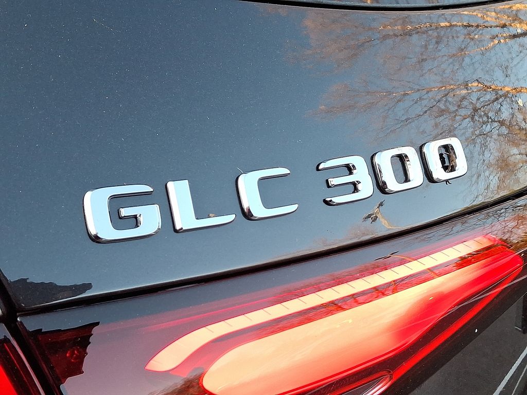 Thumbnail: 2026 Mercedes-Benz GLC - 19