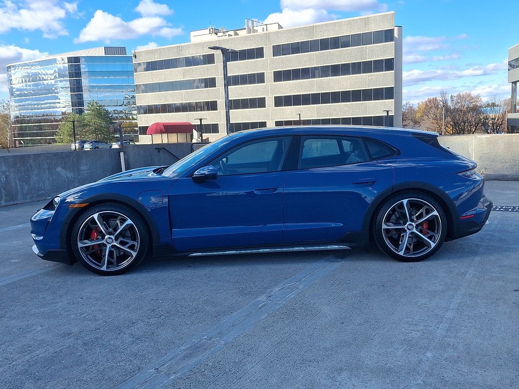 Thumbnail: 2021 Porsche Taycan - 2