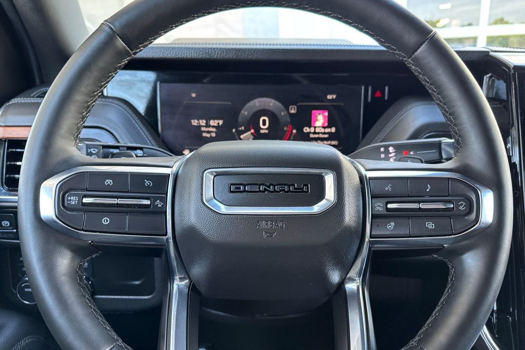 used 2025 GMC Yukon car, priced at $71,984