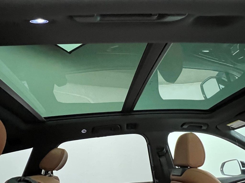 Thumbnail: 2025 Audi Q7 - 19