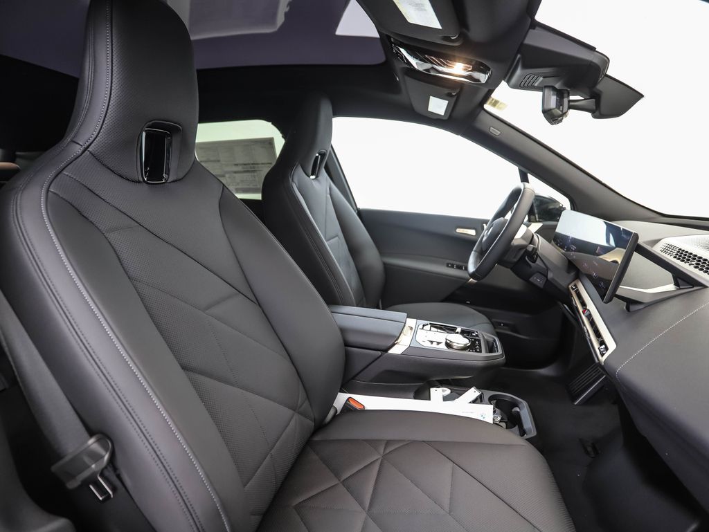 Thumbnail: 2026 BMW iX - 31