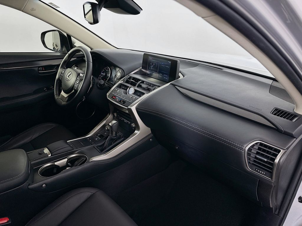 2018 Lexus NX 300 28
