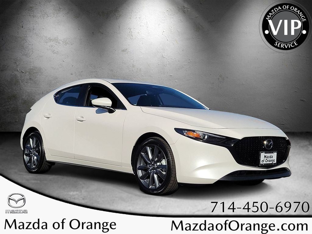 Snowflake White Pearl Mica 2026 Mazda MAZDA3 Hatchback Front-Wheel Drive 6-Speed Automatic
