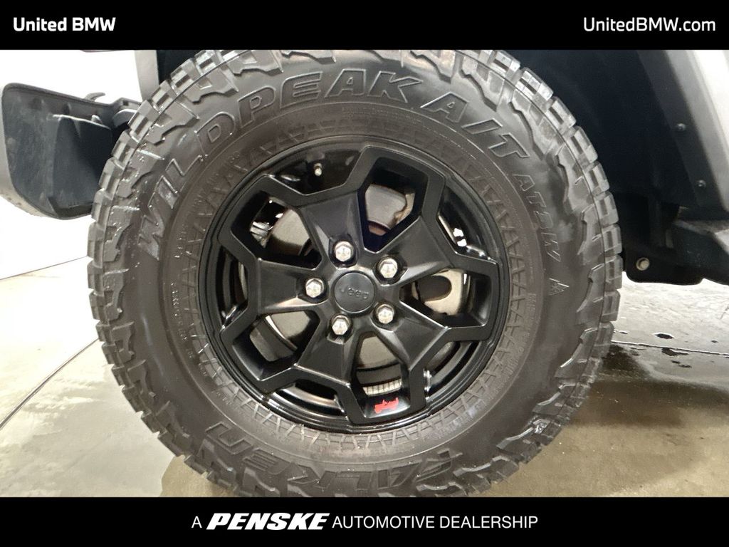 Thumbnail: 2021 Jeep Wrangler - 10