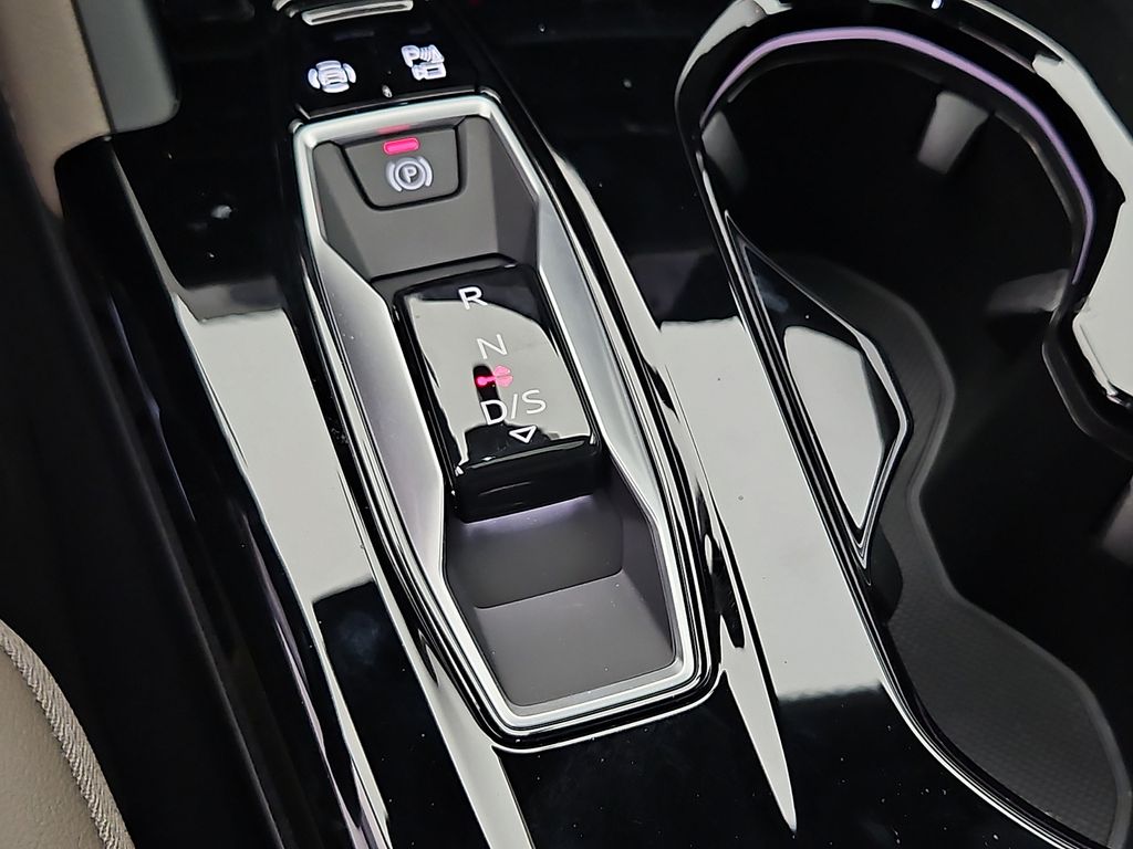 Thumbnail: 2026 Audi Q5 - 11