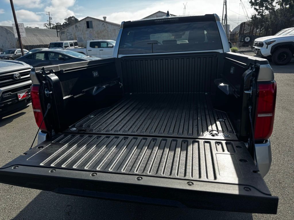 2025 Toyota Tacoma SR5 Double Cab photo 10