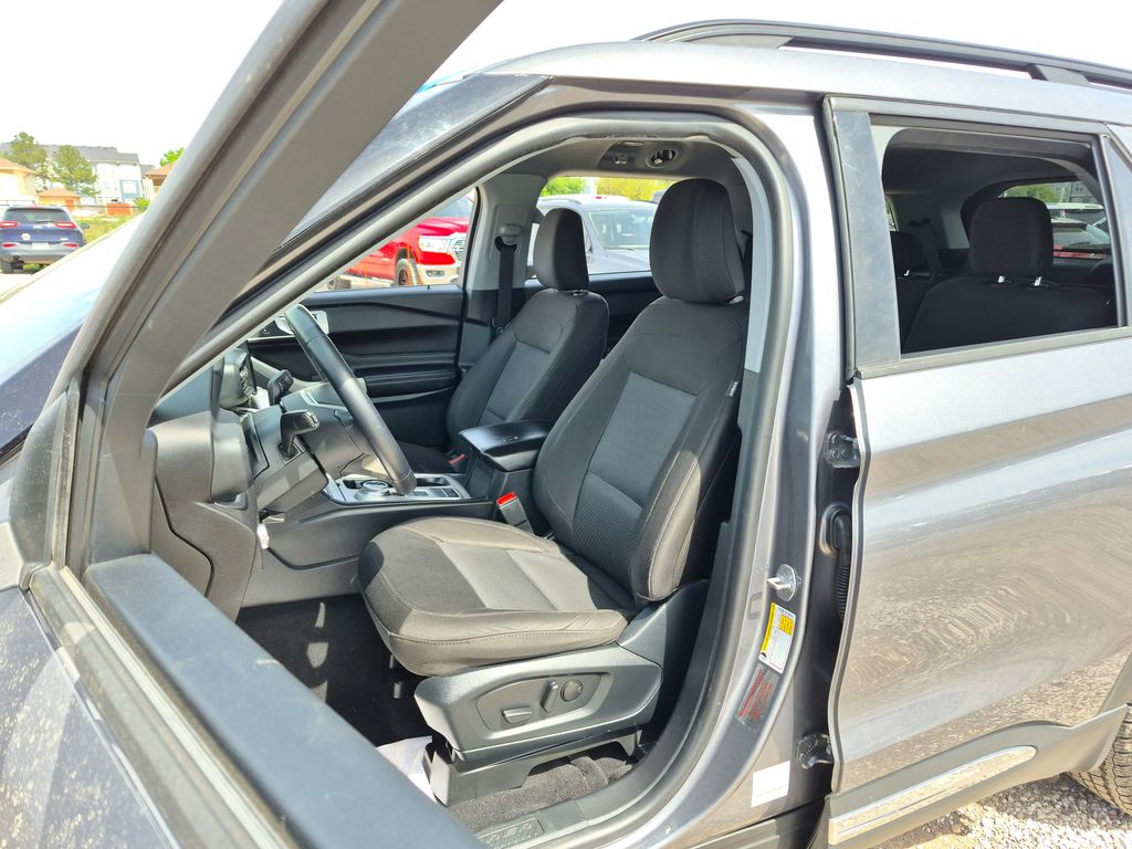 2022 Ford Explorer XLT - 9