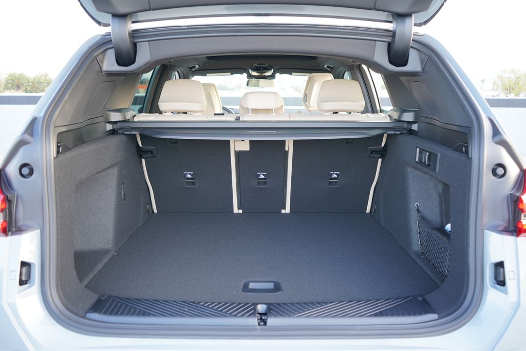 Thumbnail: 2026 BMW X3 - 21