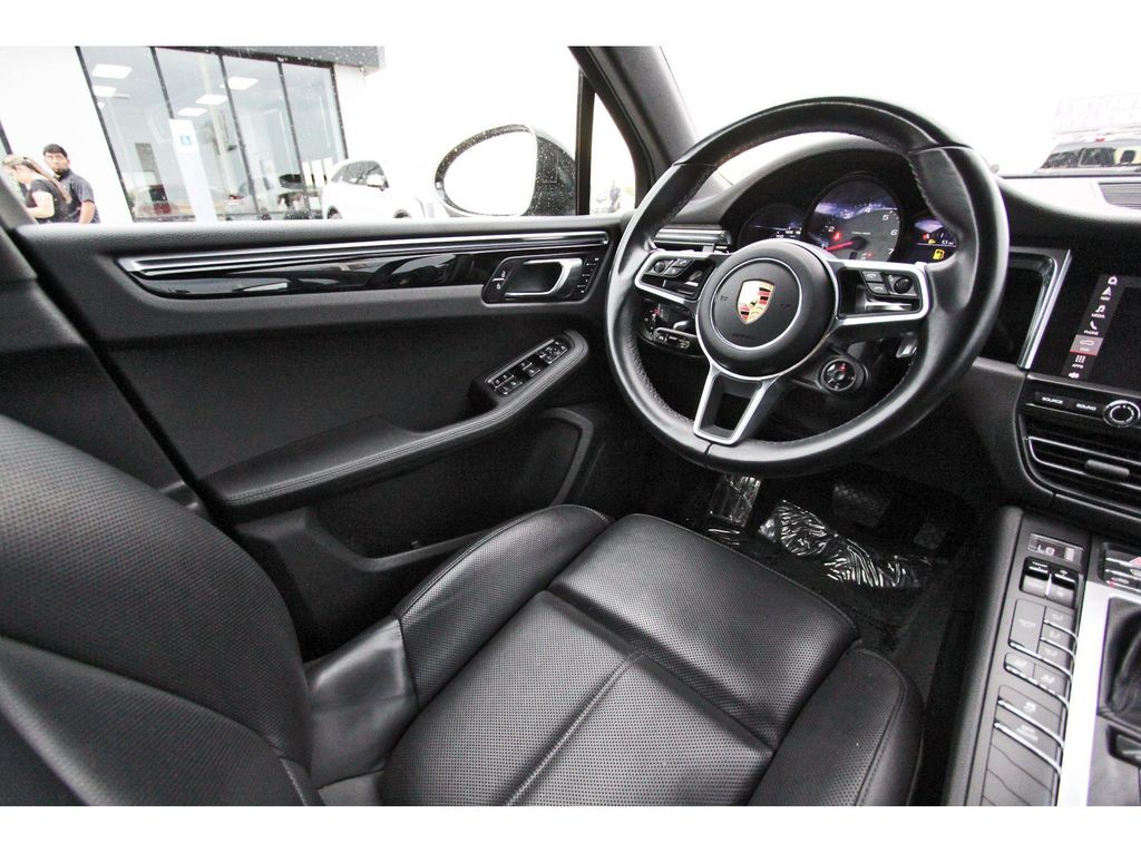 Used 2021 Porsche Macan SUV