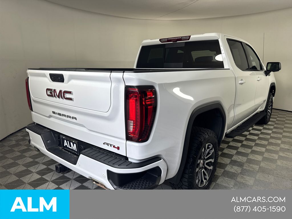 Used 2022 White GMC AT4 image 7