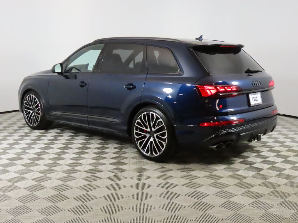 Thumbnail: 2026 Audi SQ7 - 3