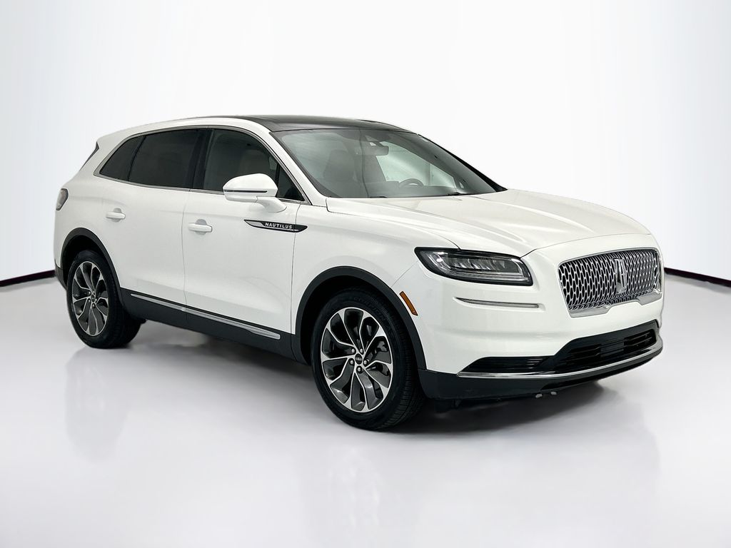 Thumbnail: 2022 Lincoln Nautilus - 9