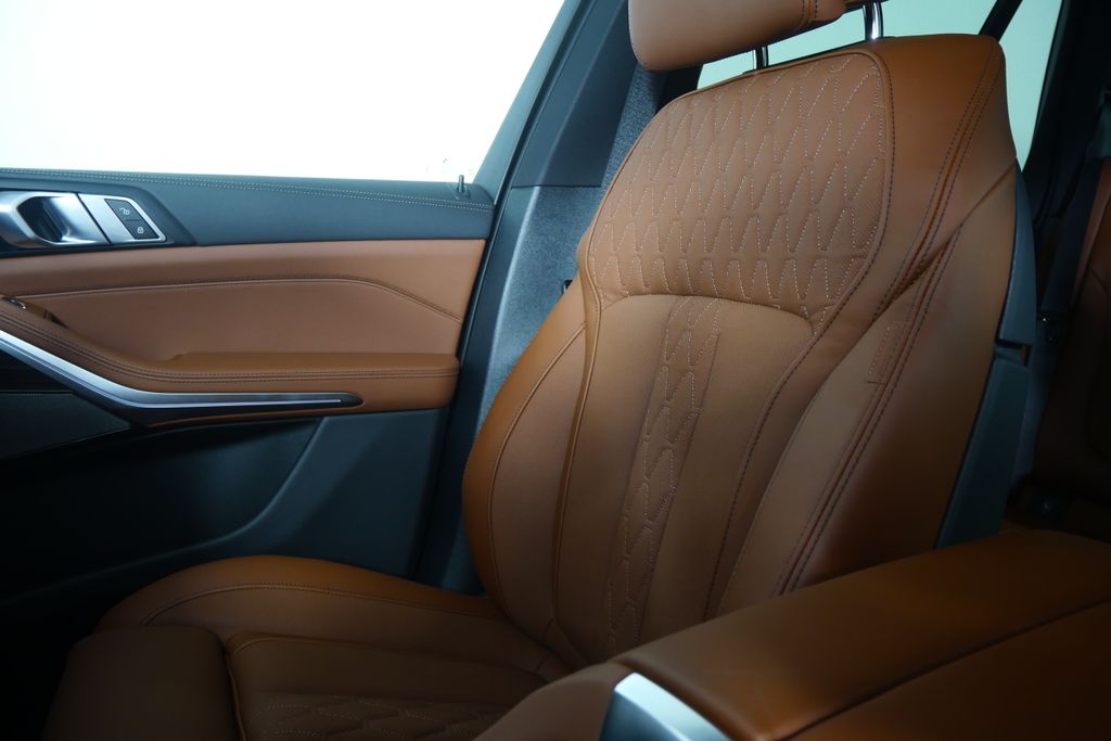 Thumbnail: 2026 BMW X5 - 24