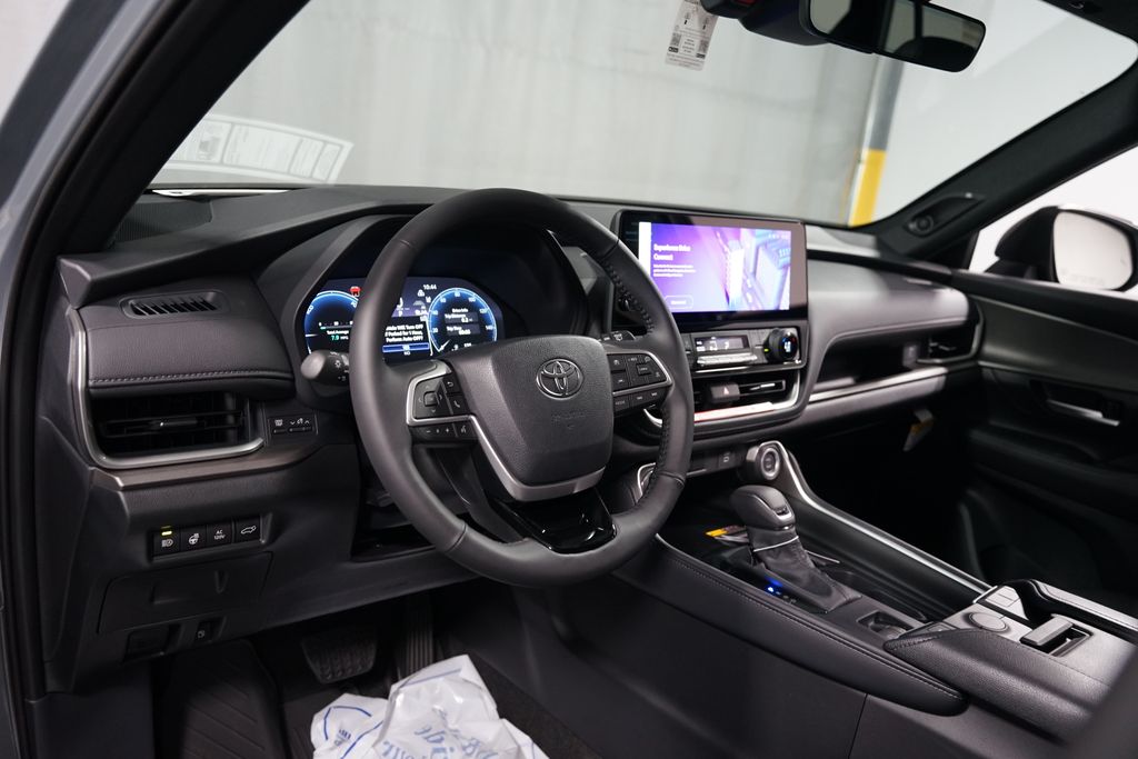 Thumbnail: 2025 Toyota Grand Highlander - 11