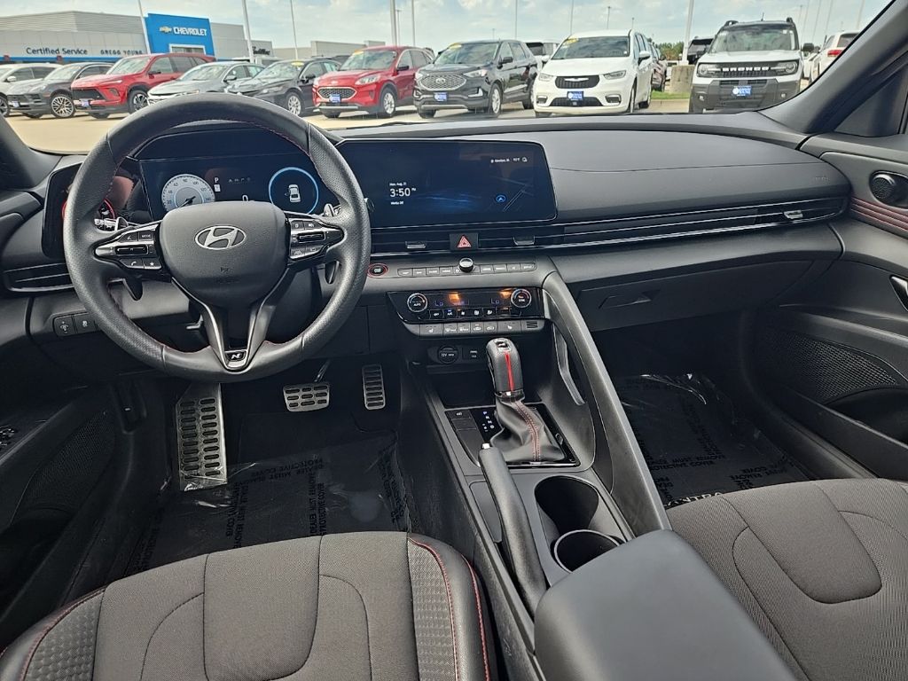 Used 2024 Hyundai Elantra Sedan