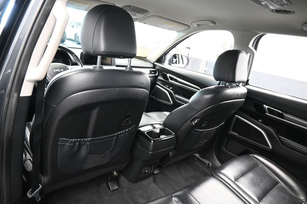 Used 2022 Gravity Gray Kia LX image 32