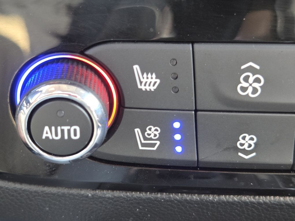 Used 2020 Silver Buick Premium Group image 7