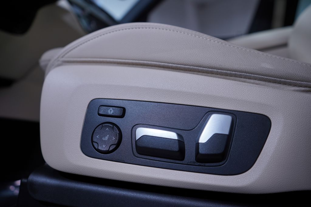 Thumbnail: 2020 BMW X3 - 18