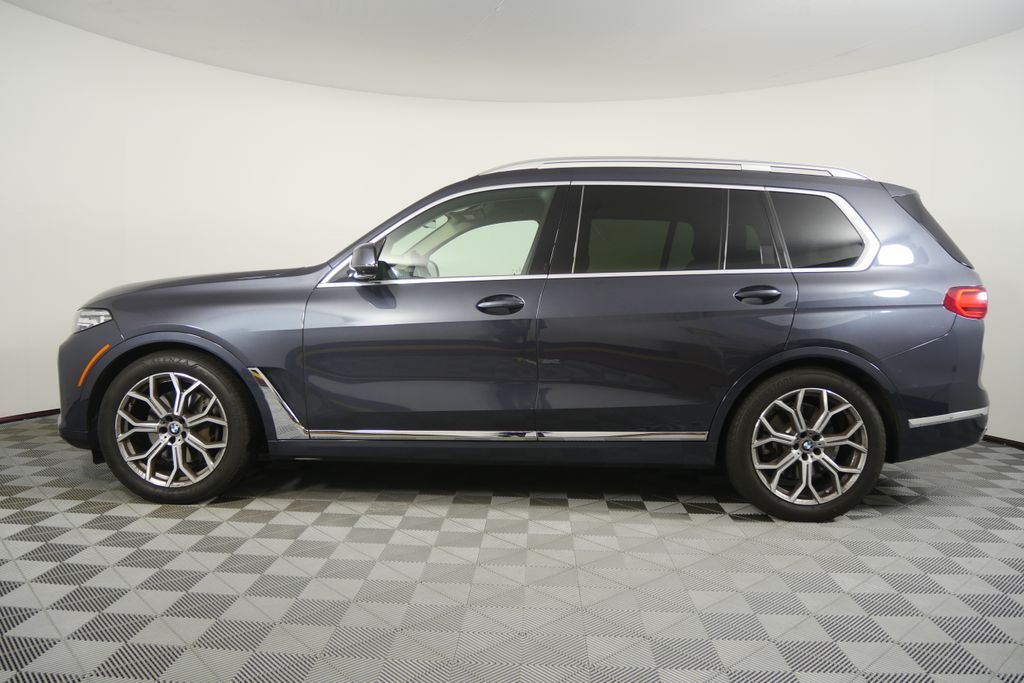 Thumbnail: 2021 BMW X7 - 6