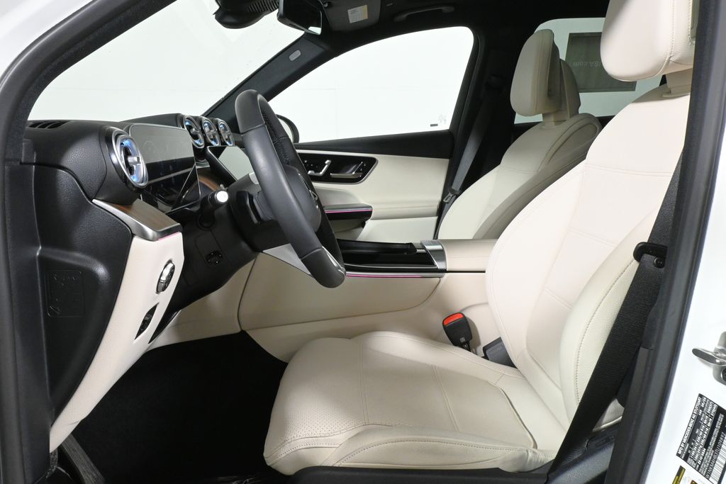 Thumbnail: 2026 Mercedes-Benz GLC - 3