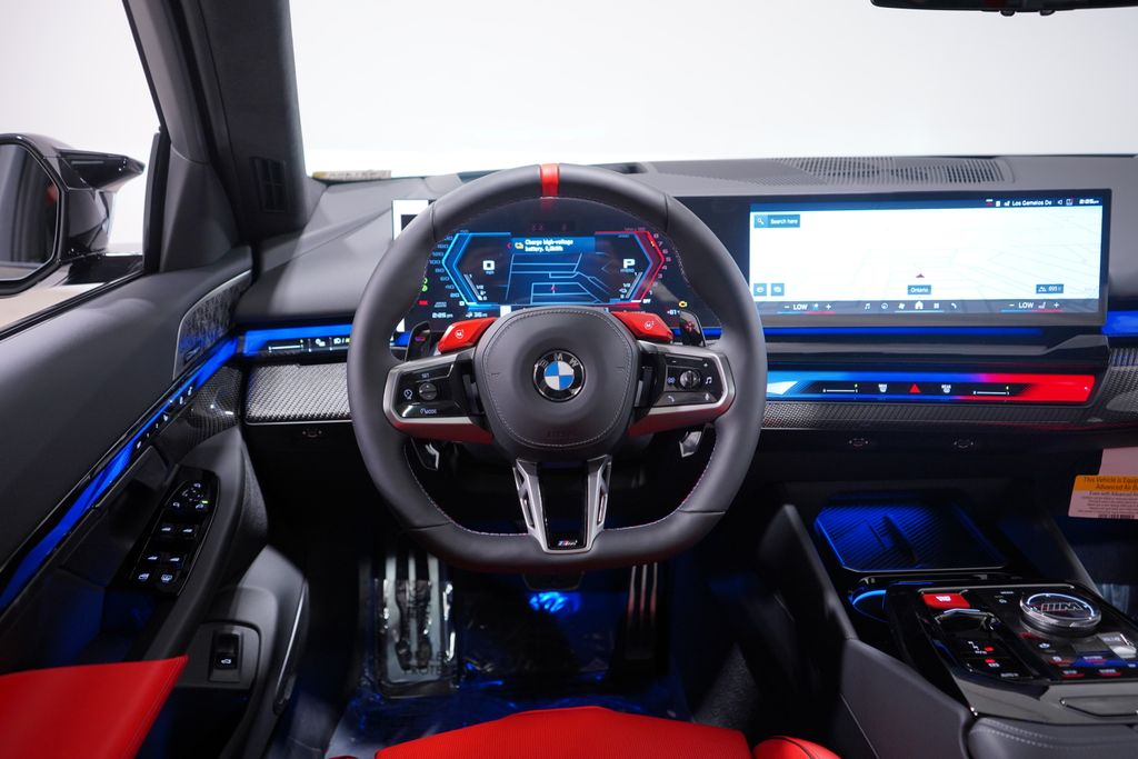 Thumbnail: 2026 BMW M5 - 11